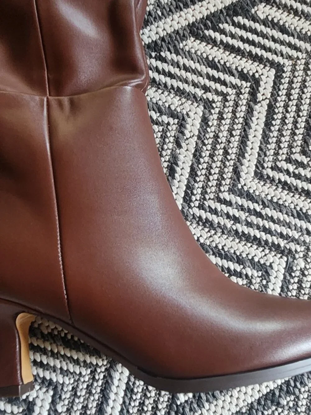 New Women's Knee High Boots Pointed Toe Kitten Heels Wide Calf boot 7.5 Brown